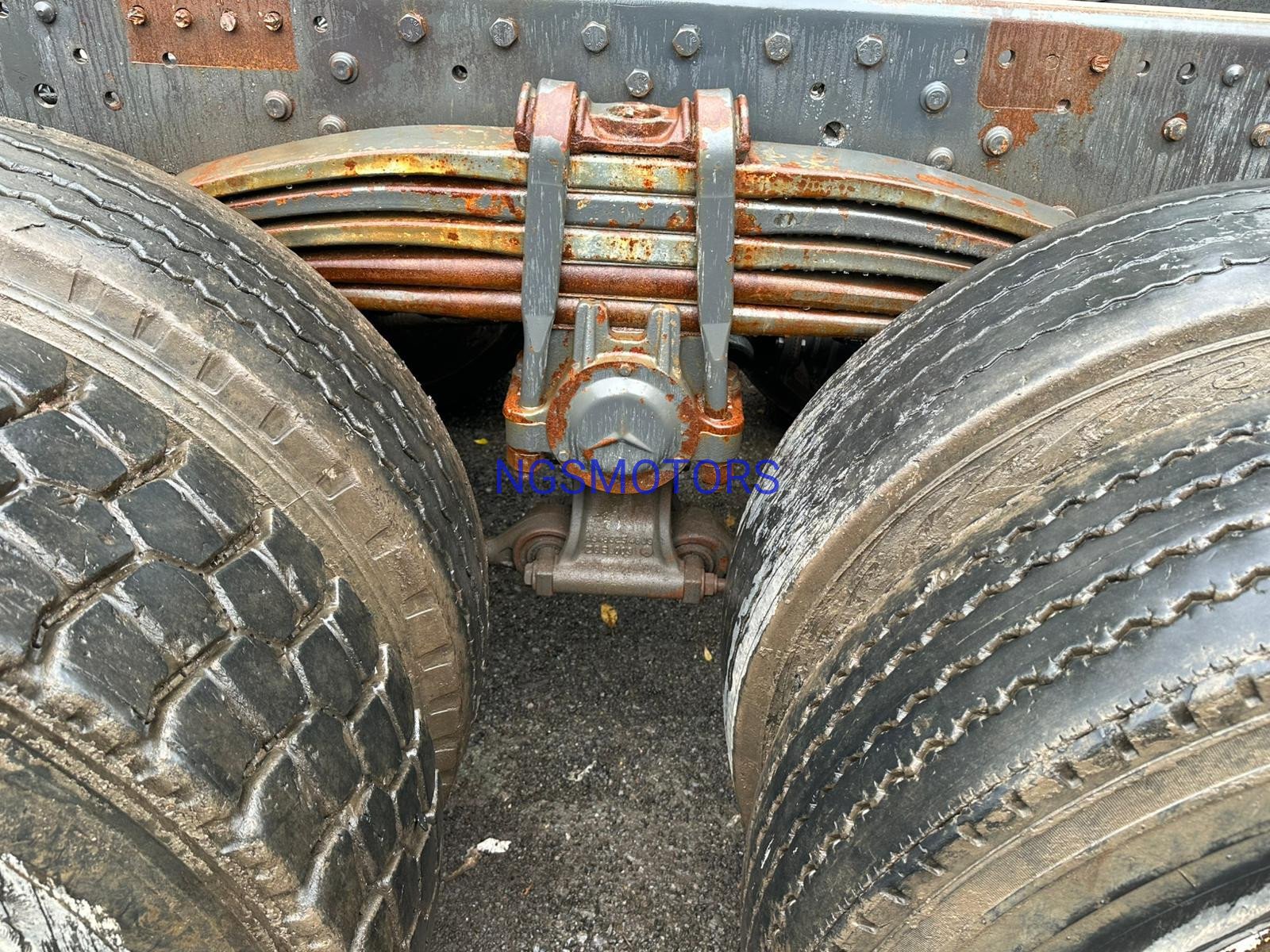 Mercedes-Benz Actros 4141 – Camion Benne Double Différentiel (Double Diff) - Image 18