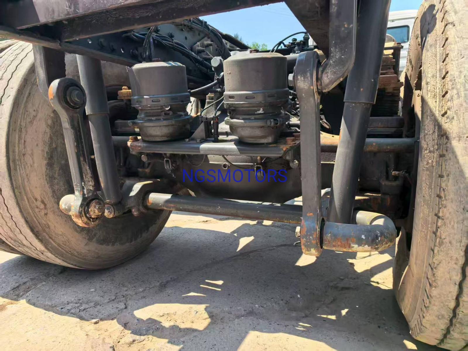 Mercedes-Benz Actros 4141 – Camion Benne Double Différentiel (Double Diff) - Image 25